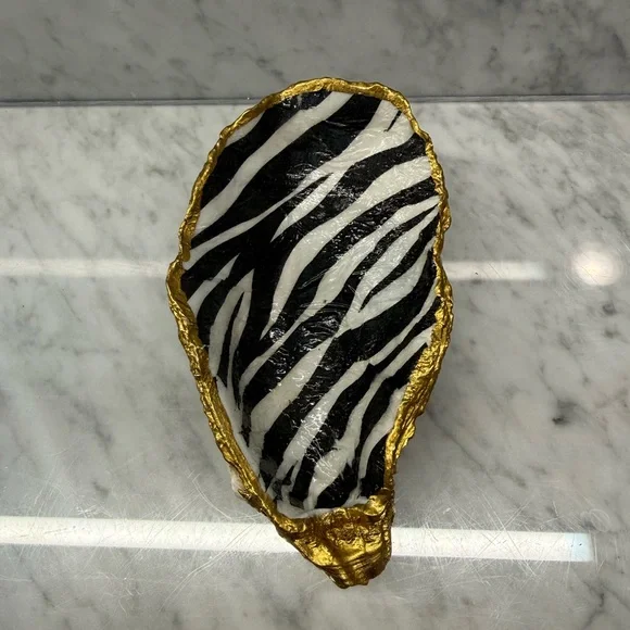 Zebra Decoupage Handmade Oyster - Picture 4 of 4